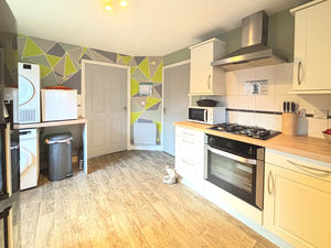 Photo 5- click for photo gallery